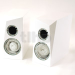 Paire d'ébénisteries finition blanc satin (avec grilles) pour kit SB Acoustics ARA / ARA Be